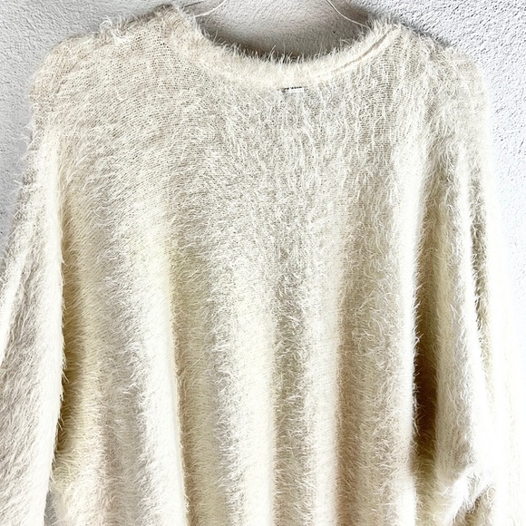 BLACK RIVET |🍦Ivory Pearl Collar Fancy Super Soft Fringy Dolman Batwing Sweater - Picture 7 of 8